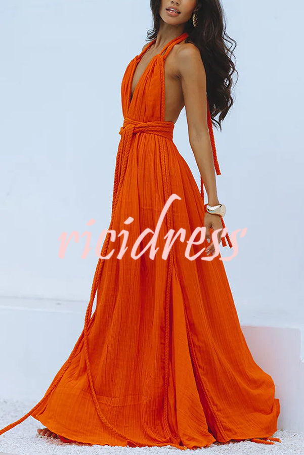 Elegantes Leinenmaxikleid mit tiefem Ausschnitt