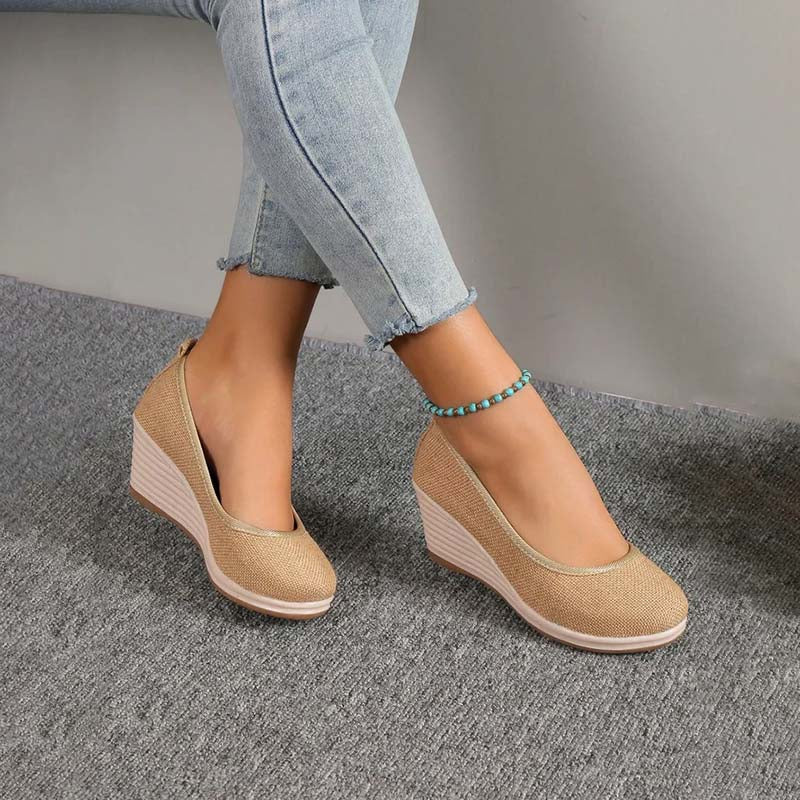 Lässige Keilschuhe