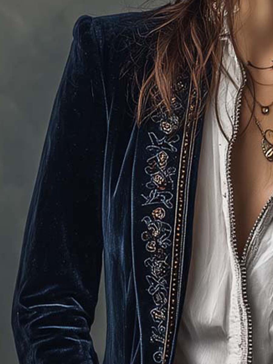 FEDERICA | LANGE VINTAGE-JACKE AUS MARINEBLAUEM SAMT MIT STICKEREIEN