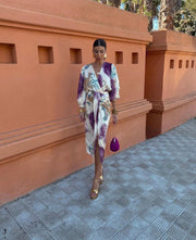 HERMINA - KLEID MIT LANGE ÄRMEL UND WICKELDESIGN
