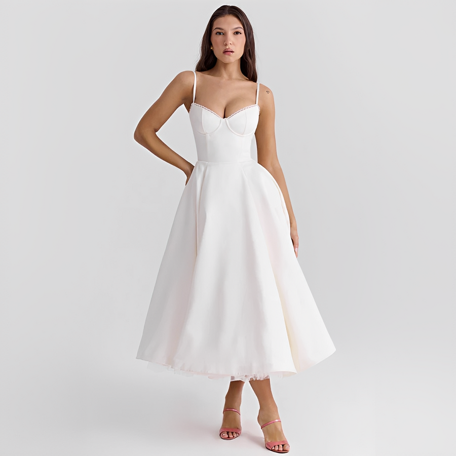 Zendaya - Stilvolles Kleid mit doppelter Schicht