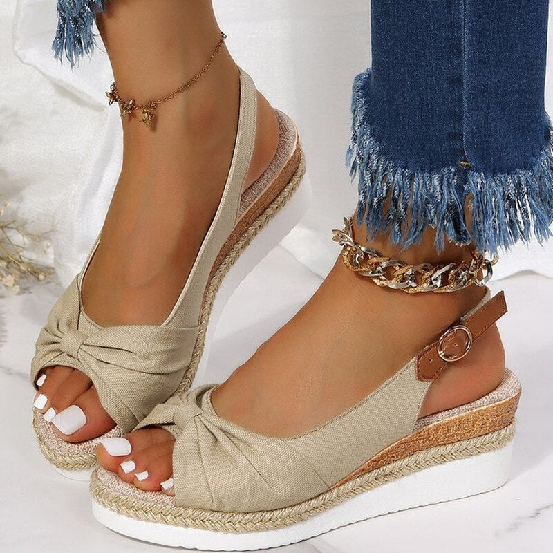 Heidi-Mode | Orthopädische Sandalen mit Zehen