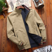 Khaki und Marineblau