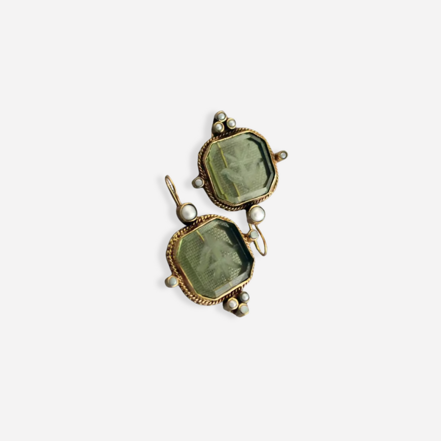 Maeble | Vintage-Ohrringe mit Stein und Perle