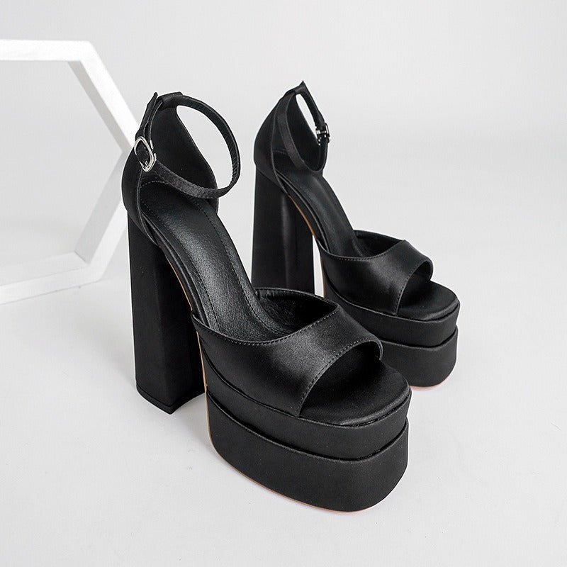 Damen Satin Plateausandalen mit breitem Absatz - Valeria