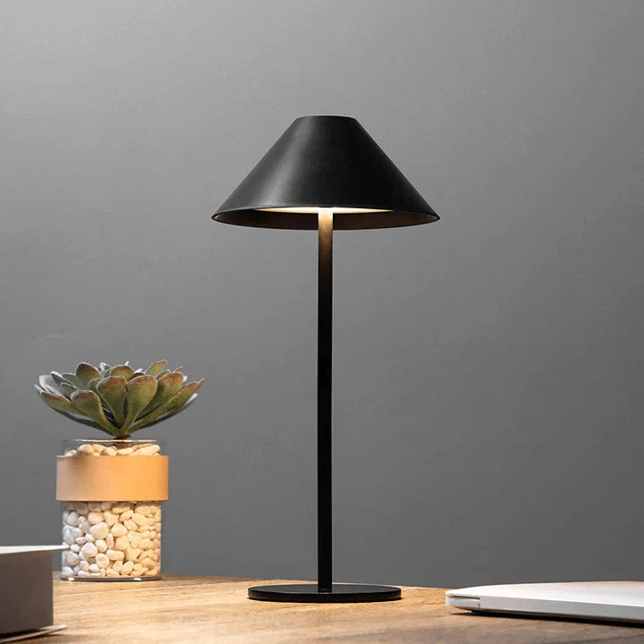 Moderne LED-Tischlampe – Stilvolles, kabelloses Design für Zuhause und Gastronomie