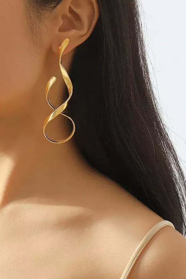 Damen Ohrringe aus Edelstahl mit eleganter Tropfenform