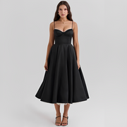 Zendaya - Stilvolles Kleid mit doppelter Schicht