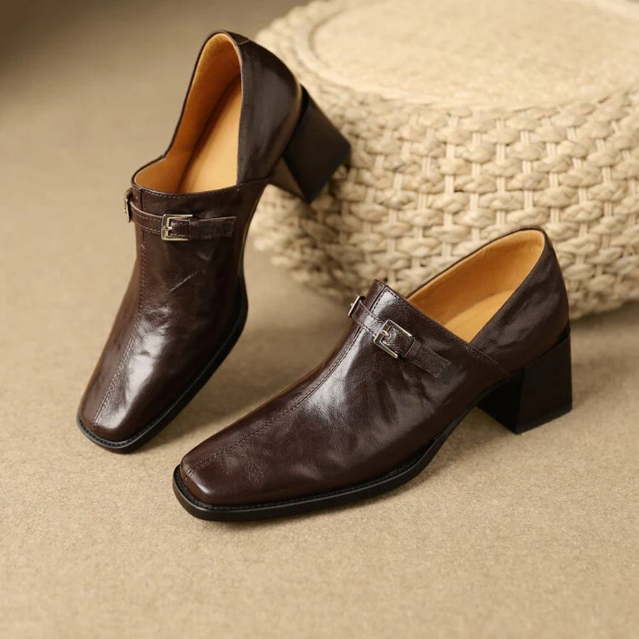 Misha – Elegante Leder Schlüpfen Mit Absatz