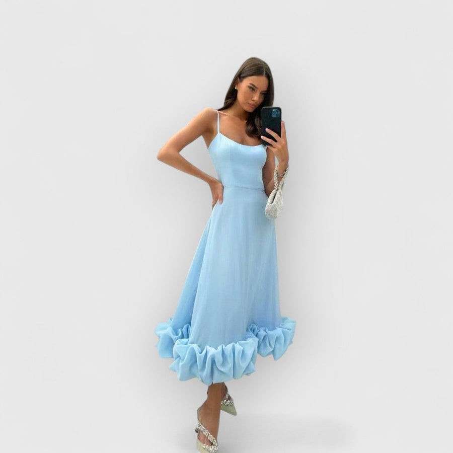 Carissa | Ein fließendes Kleid für deine Schönheit