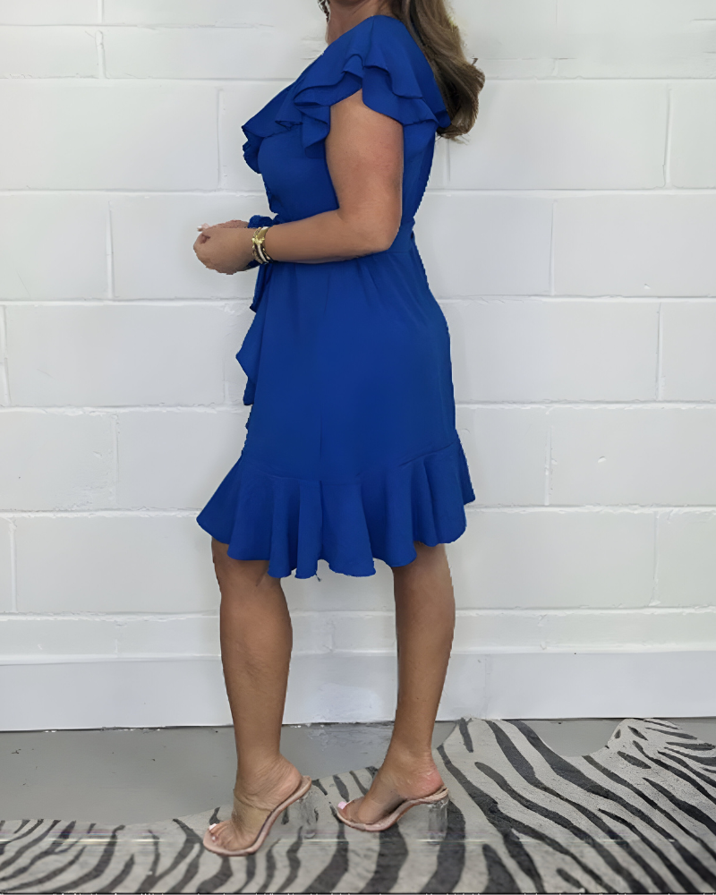 Elegantes Rüschenkleid mit V-Ausschnitt – femininer Look für jeden Anlass