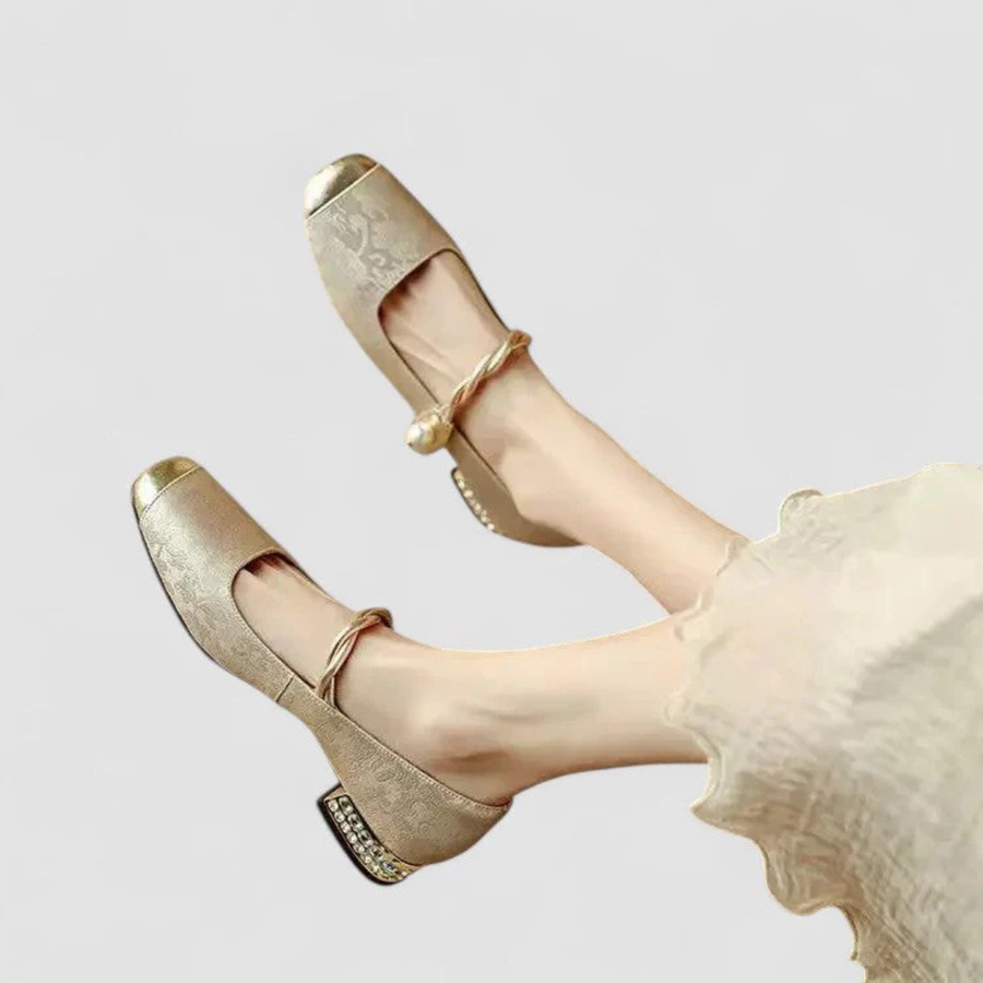 Natascha | Damen Riemen Detail Niedriger Absatz Schuhe
