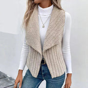 ULRIKA - GESTRICKTE WESTE MIT STRUKTUR