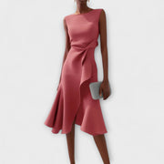 Ärmelloses Midikleid für Damen mit drapiertem, asymmetrischem Saum