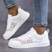 Liena – Turnschuh Mit Schnürung Und Blumenmuster