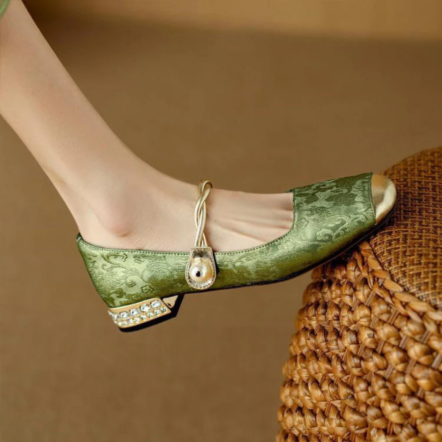 Elva Pumps mit Perlen-Detail | Grün