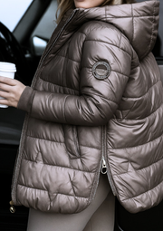 Lira Eleganter Wintermantel mit Kapuze und Wattierung | Kupfer