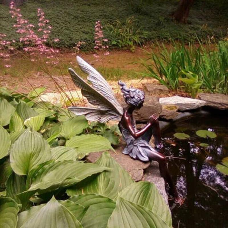 Avelena | Sitzender Elf Skulptur Garten Dekor