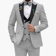 Herren Anzug dreiteilig mit Slim Fit und Kontrastrevers
