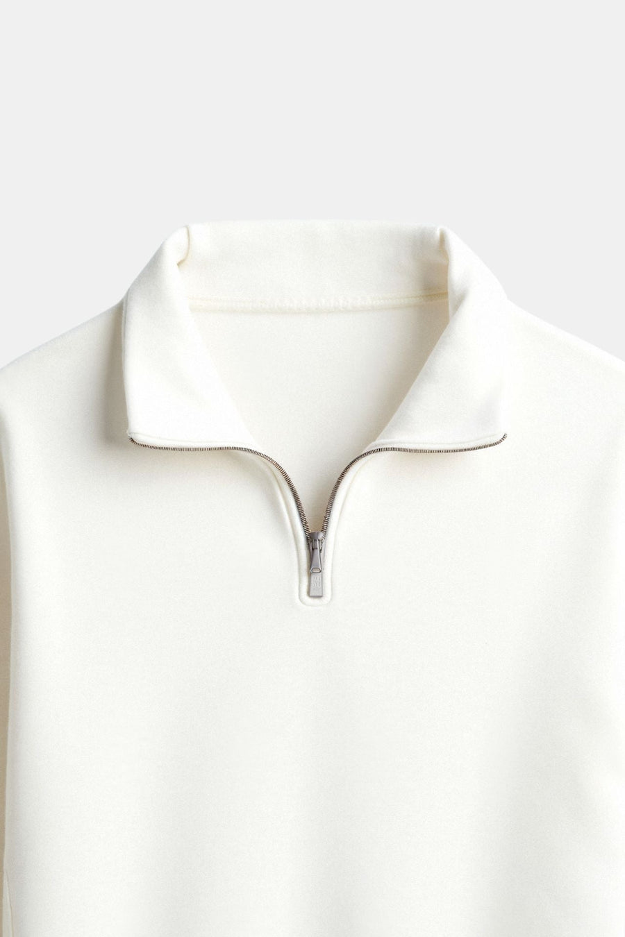 Minimalistischer Fleece-Pullover mit Reißverschluss – Wärme & Stil vereint
