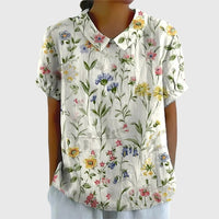Weiß mit Blumen
