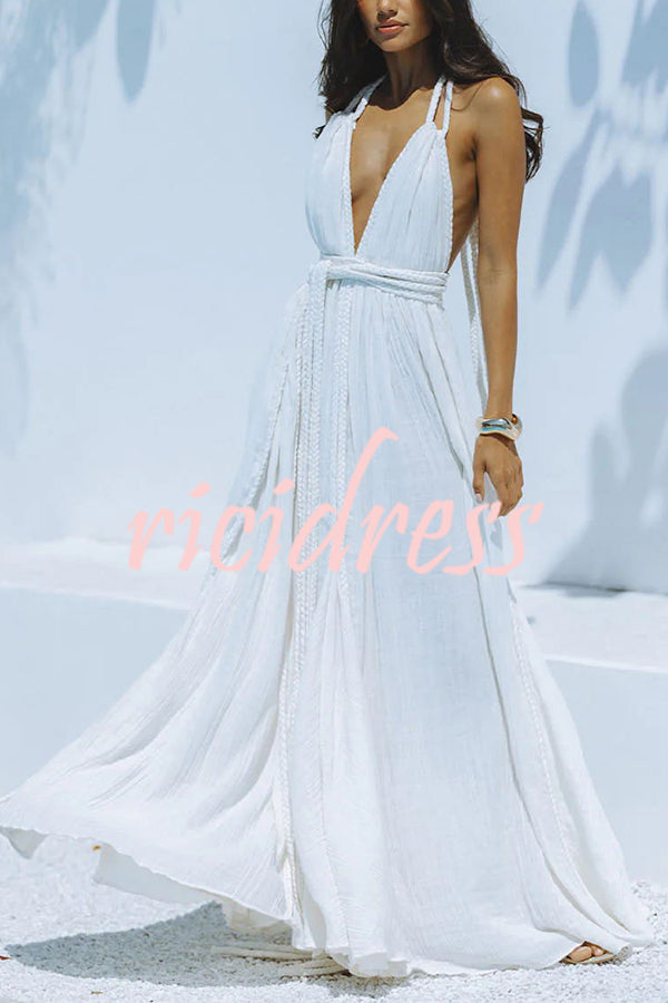 Elegantes Leinenmaxikleid mit tiefem Ausschnitt