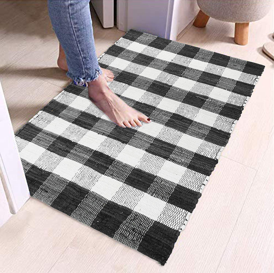 Avelena | Glamburg Baumwolle Wendeteppich 2' X 6' Für Schlafzimmer Wohnzimmer Küche Flur Eingangstür Waschküche, Handgewebte Landhaus Bodenmatte, Waschbarer Karierter Läufer Teppich Schwarz Weiß