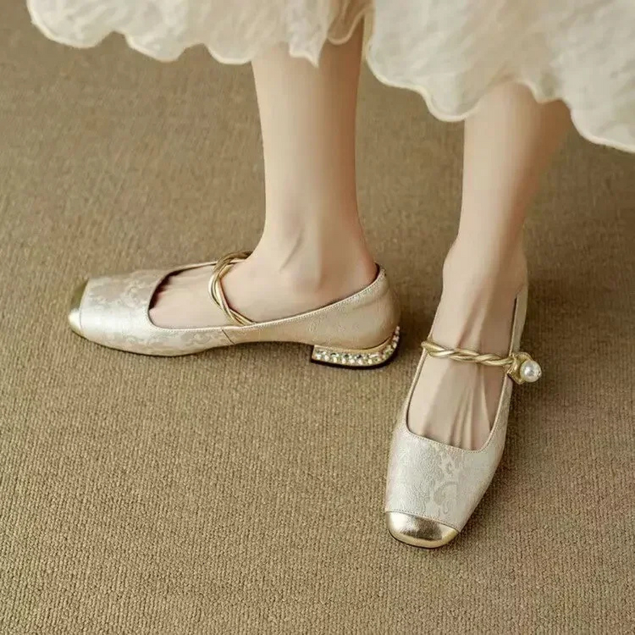 Elva Pumps mit Perlen-Detail | Beige
