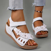 Ambella | Bequeme Blumensandalen mit Keilabsatz
