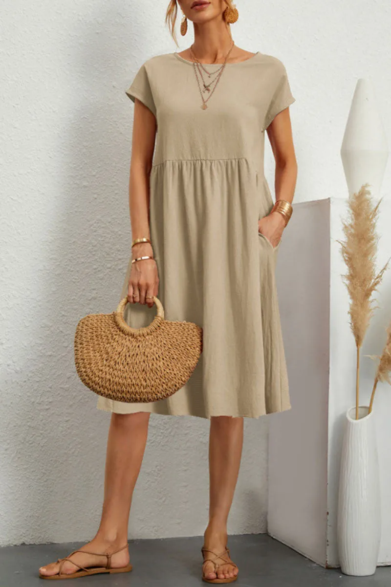 Meli - unifarbenes, lässiges kleid mit kurzen Ärmeln und rundhalsausschnitt