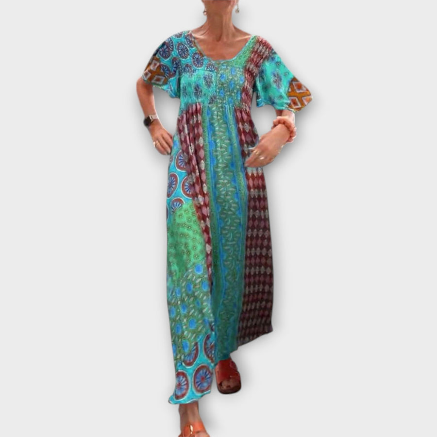Melania - Lebhaftes Boho-Kleid im trendigen Stil