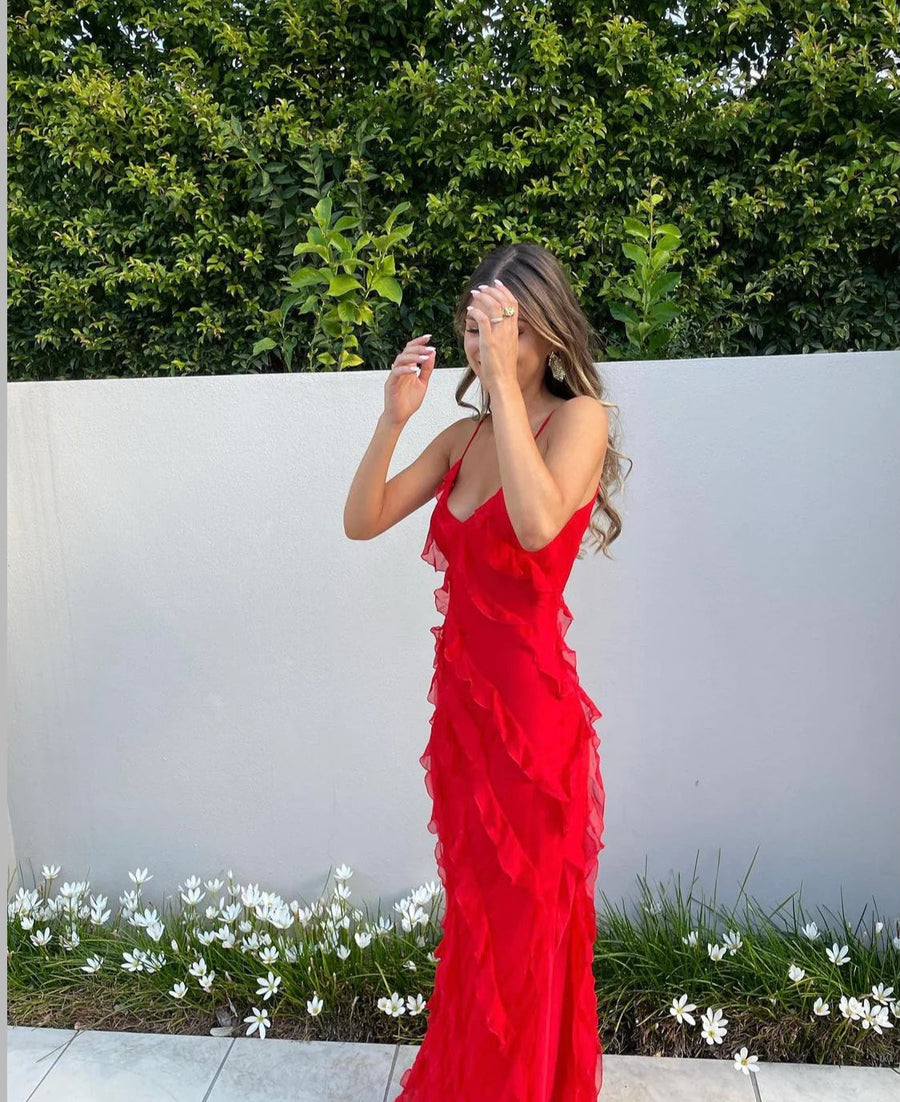 Maxikleid mit Rüschen – Figurbetontes Abendkleid mit Spaghettiträgern