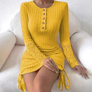 ANTJE - GERIPPTES STRICKKLEID MIT KNÖPFEN