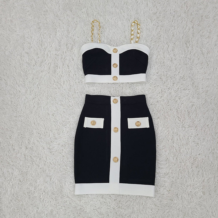 Minikleid für Damen mit strukturiertem Stoff und dekorativen Knöpfen - Valeria