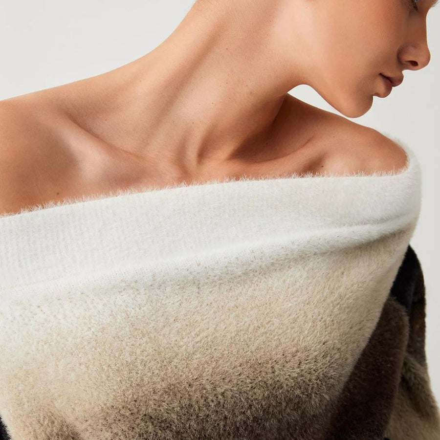 Clarissa - Schulterfreier Gradient Flauschiger Strickpullover