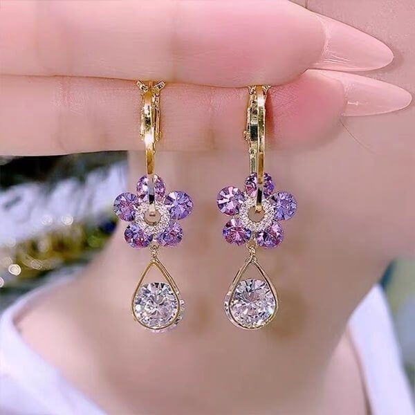 Elara™ Elegante Blumen Glanz