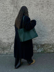 Emilia | Große gewebte Damen-Tote aus veganem Leder mit Reißverschluss