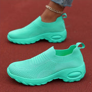 AeroSlip™ – Leichte Orthopädische Slip-On Schuhe für Damen