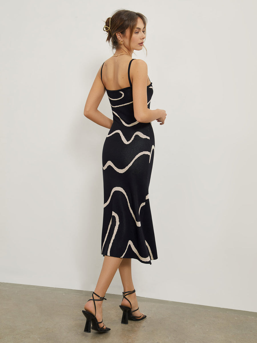 Maisie | Figurschmeichelndes Midikleid mit abstraktem Muster und zarten Spaghettiträgern