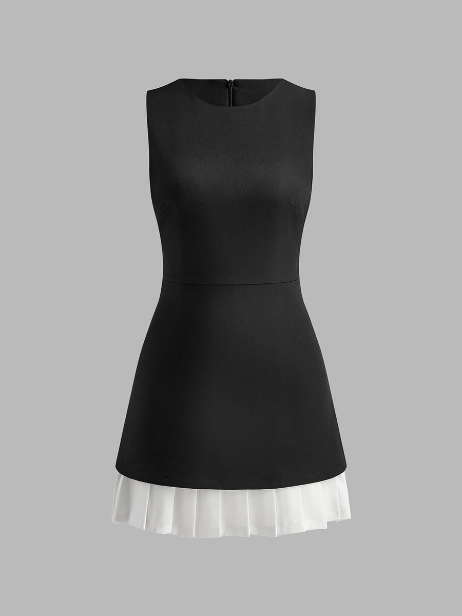 Zweifarbiges ärmelloses Plisseekleid – Kurz & Elegant