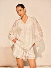 Zweiteiliges Damen-Set mit Stickerei – Oversize Bluse & Shorts