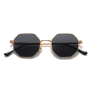 Heidi-Mode | Ray – Zeitlose Sonnenbrille mit Modernem Twist