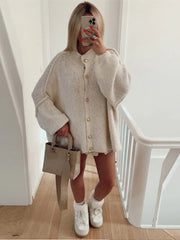 Bequeme Strickjacke mit Geripptem Ausschnitt
