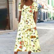 Sommerliches Kleid mit böhmischem Blumenmuster