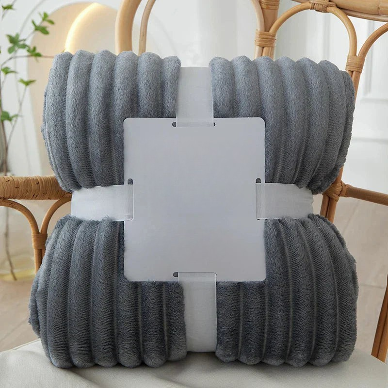 Breit gestreifte Flanell-Fleecedecke – warm für Herbst und Winter, ideal als Bettdecke oder Kuscheldecke