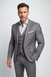 Dreiteiliger Herrenanzug – Elegante Weste, schmal geschnitten, formell, taillierter Stil