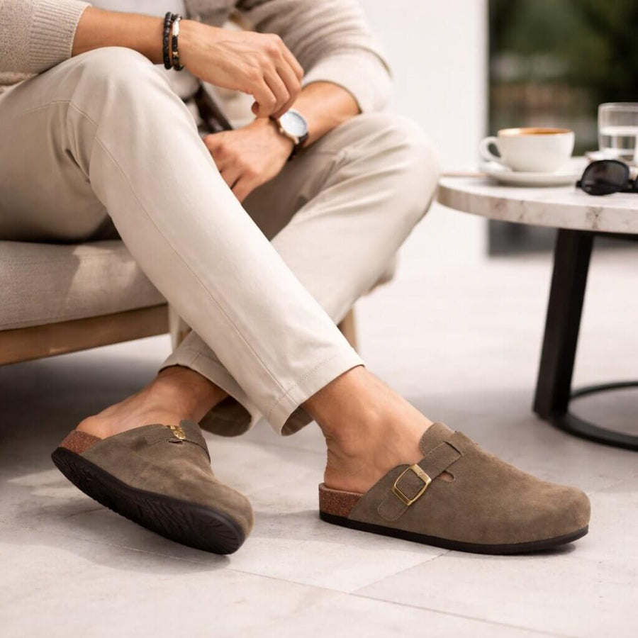 Clogs aus Wildleder Damen Herren | Verstellbare Schnalle & Fußbett-Komfort