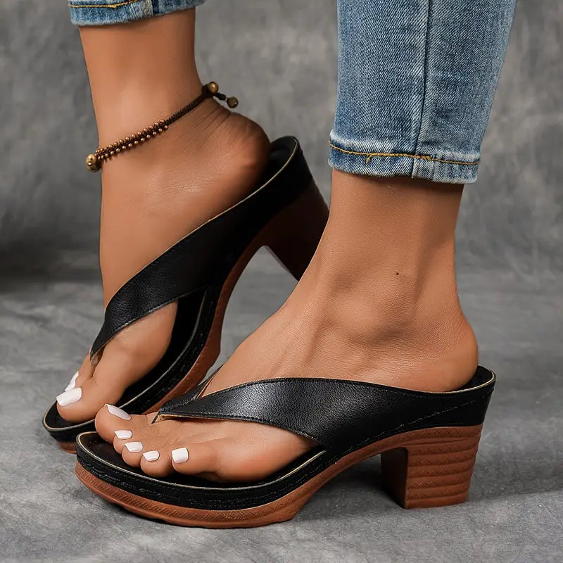 Orthopädische Sandalen mit Absatz für Damen aus veganem Leder