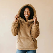 Hanna | Damen Hoodie weich & stylisch modern getragen