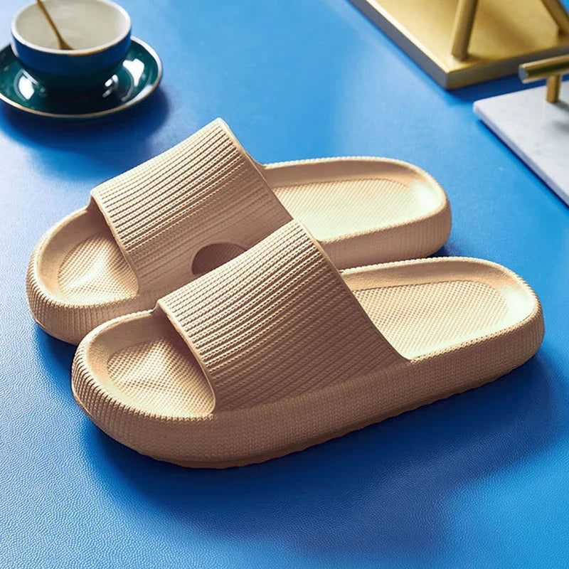 Pantofole con piattaforma spessa | Sandali da donna